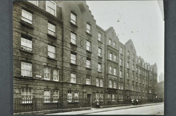 Brandon Street, c1950, Guinness Trust Buildings.  X.png