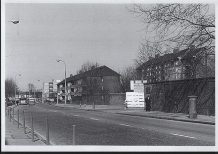 Lower Road, entrance to Surrey Commercial Docks. I think Rotherhithe Baths, corner with Gomm Road would be just back on the left.  X.png