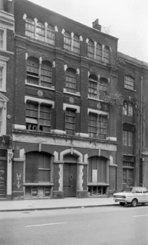 Tooley Street Bermondsey 1986.   X.png