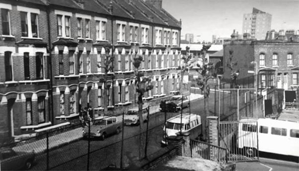 Searles Road, 1970, looking from Paragon school towards Paragon Mews with house numbers 15 to 25 on the left..png
