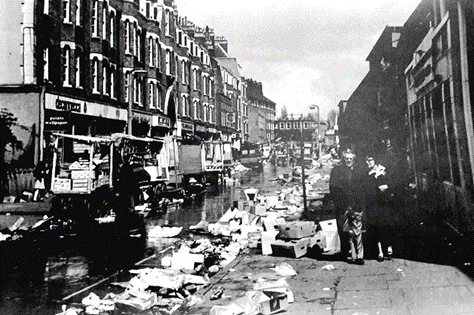 East Street Market c1975, outside the good intent pub.  X.png