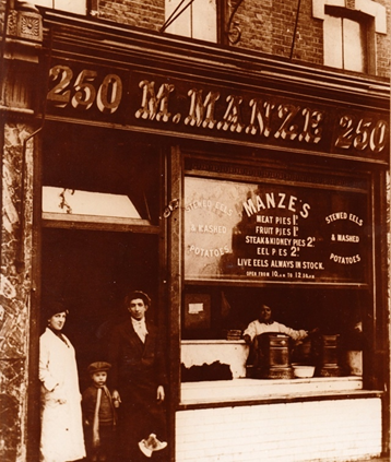 Southwark Park Road, c1913, Manze, opened in 1908.  X.png