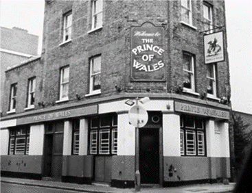 Lant Street, The Prince of Wales pub, corner with Weller Street c1999.   X.png