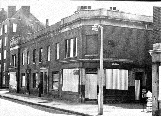 Alvey Street, c.1970, Namur Terrace right.   X.png
