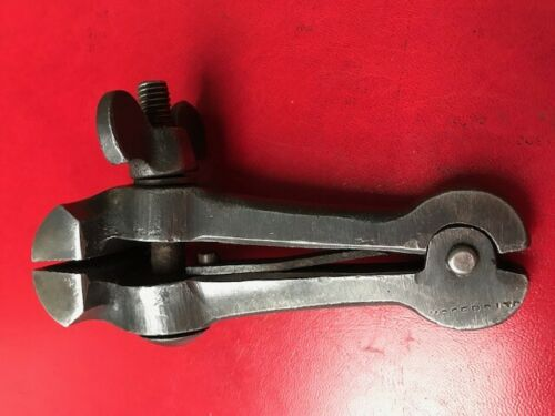 Borough High Street, Mosers Ltd Ex Air Ministry Hand Vice.  X.png