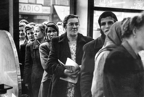 London Road, c1948, Wood's Pie and Eels shop.  X.png