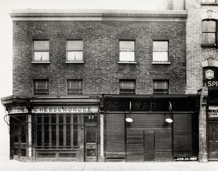 London Road, Elephant & Castle.  X.png