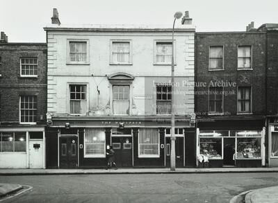 Bermondsey Street, looking from White Grounds of The Woolpack Pub.   X.png