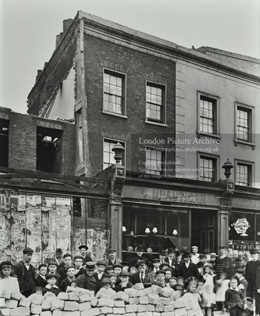 Old Kent Road, in front of C. Brautigam, Pastry Cook and Confectioner, c1903. This shop and the building to the left became part of the Fire Station.   X.png
