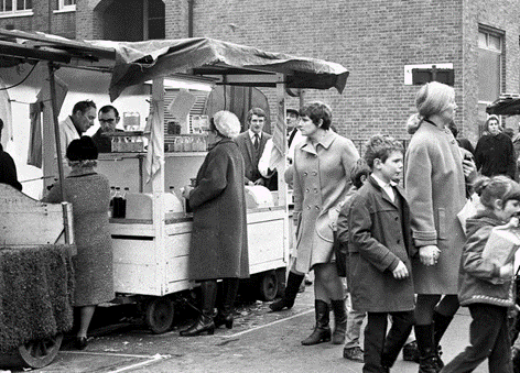 East Street Market, 1969. Wally Bryant's eel and shellfish stall.  X..png