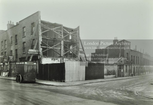 Harper Road, corner of County Street, right. Old Kent Road to the left. County Street formerly County Terrace Street.     X..png
