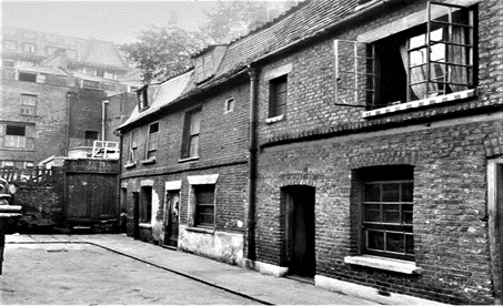 Upper Ground, Boddy's Bridge SE1. 1947.   X..png