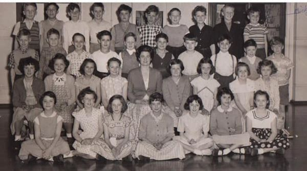 Surrey Square Juniors School 1948-1950.  X..png