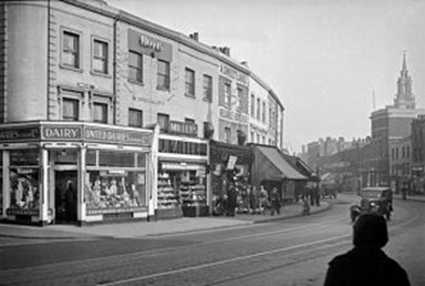 Jamaica Road, c1930s with St James Church right. I think that is Marine Street to the left.  X..png