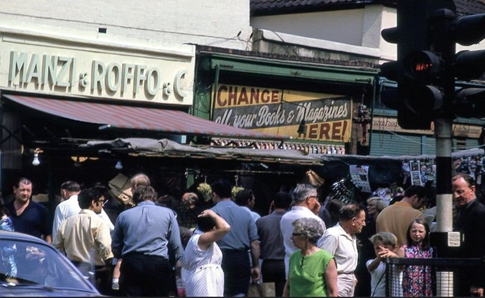 East Street Market, c1969. Manzi & Roffo's ice cream on the corner,with the old magazine and book exchange next door. Walworth Road end.  X..png