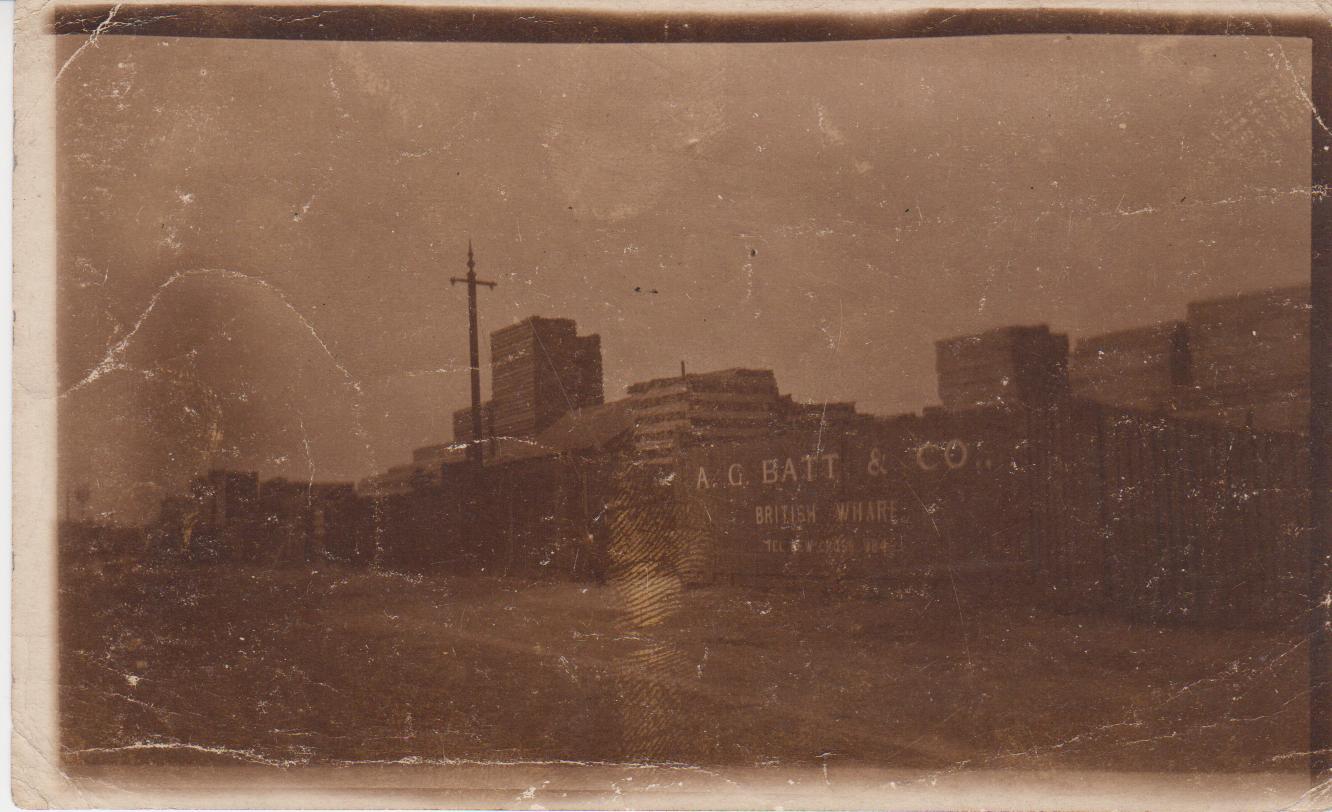 Grandad Batt's Timberwharf Deptford 1931 001.jpg