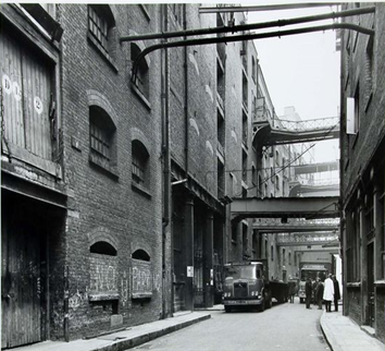 Shad Thames, Butlers Wharf.  1 X..png