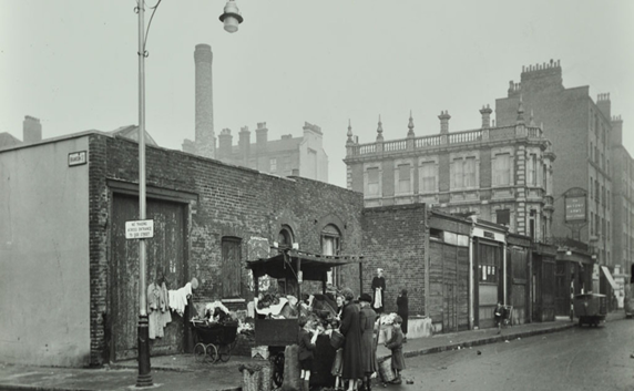 East Street Market, with The Mason Arms Pub, c1955.  X..png