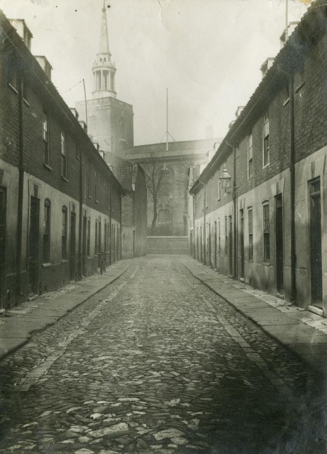 St Mary's Place, 1934 looking towards St Marys Church and St Marychurch Street. X.png