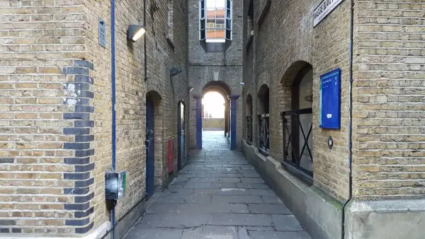 Shad Thames, Maggie Blake’s Causeway, 2020, near Horselydown Lane and opposite the old Courage’s Brewery.  X..png
