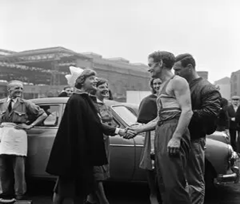 2 Borough Market, Porters Race,1966. Assistant Matron thanking the organiser J. McKenna. X..png