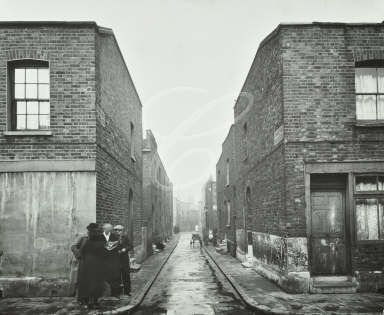 Waterloo Road, Starling Place, 1935. This was opposite David Greig, now Wellington House and ran through to Coral Street.  X..png
