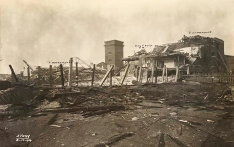 1.  Commercial Dock Passage. Air raid damage (V.2 Rocket). 7.40am 31.10.1944. View from Southeast showing “F” Warehouse, Granary, and the Dog & Duck Pub. X..png