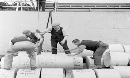 Surrey commercial docks.c1973, paper being unloaded.  X..jpg