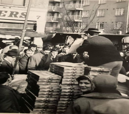 East Street SE17. Rossi Fox selling shirts on the corner of Walworth Place c.1970. I remember Rossi from the 1960s, he also had a shop in East Lane.   X..png