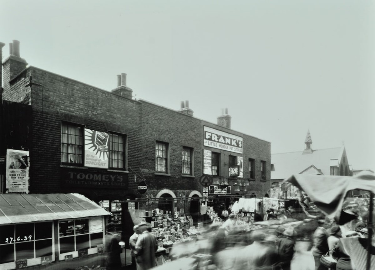 3 East Street Market, Southwark, 1939.  X..jpg