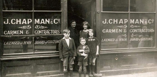 Bermondsey Street, J. Chapman & Co, c1940.  X..png