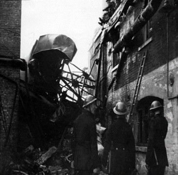 Grange Road, Bermondsey, Young’s Glue Factory during the Second World War, 1940.   2 X..jpg