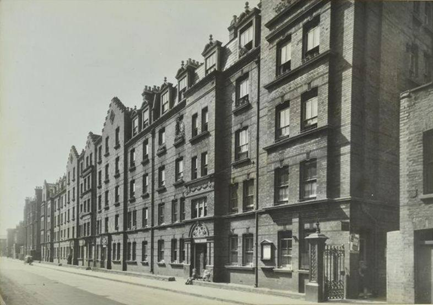 Brandon Street, Guinness Trust Estate c1950.  X..png
