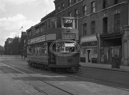 Tooley Street, near Abbots Lane, behind right, c1951.  X..png