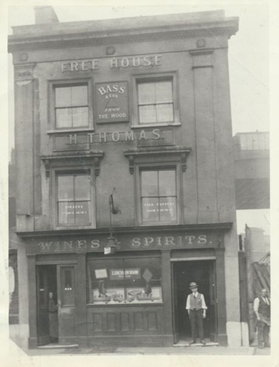Gambia Street, Hop Pole, c1922, landlord H Thomas.   X..png