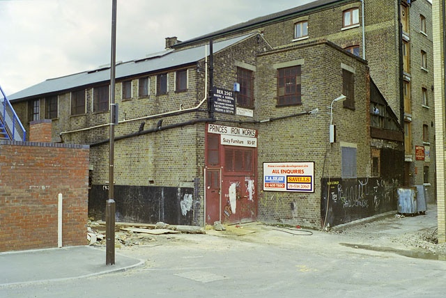 Rotherhithe Street c1988. Princes Iron Works. X..png
