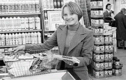 Elephant and Castle, Joanne Walters, Tesco, c1977.  X..png