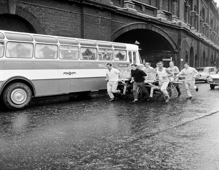 St Thomas Street, Borough Market, Porters Race, 1966. X.png