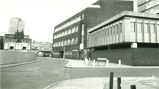Hatfields, looking towards Stamford Street, Joan Street right. 1  X..png