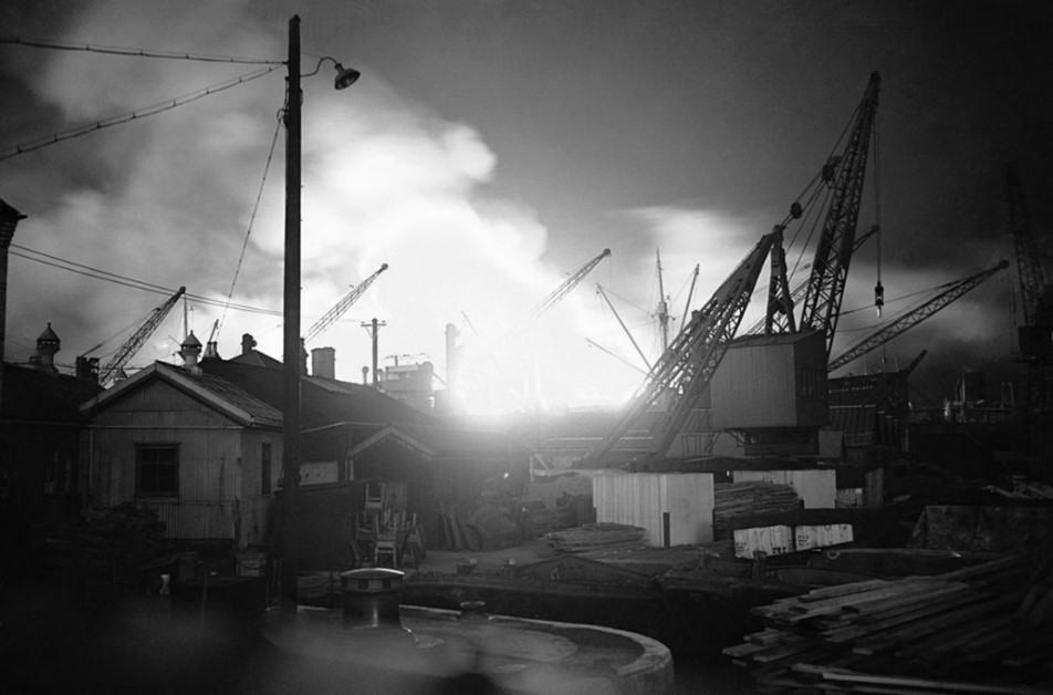 Surrey Commercial Dock, London, on September 7, 1940.  X..jpg