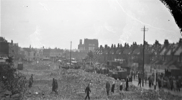 Bronti Place, top right is now the old Walworth-Nelson school now the South bank Academy which is in Trafalgar Street.  X..png