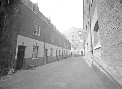 Wormald Place, Rotherhithe. 1935. This was off Paradise Street.   X.jpg