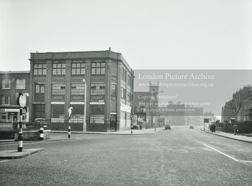 Lower Road, with Albion Street left.  William H. Heiber, Albion Cold Store at 25-29 Lower Road on the corner with Mac's Snacks next door left.  1  X..png