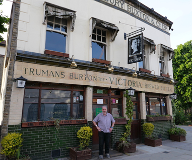 Pages Walk, the Victoria Pub, Pat the landlord.  X..png