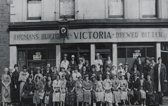 PAGES WALK, VICTORIA PUB.   X. (2).png
