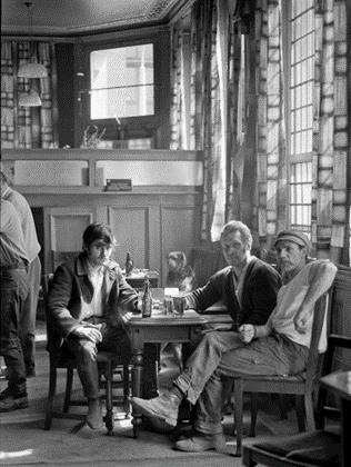 Warndon Street, corner of Silverlock Street, Sir Garnet Walseley Pub, c1969. X..png