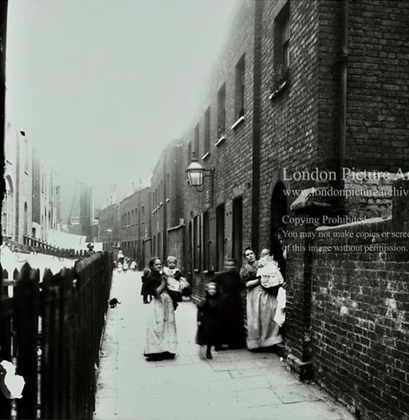 Borough High Street, Adams Place formally Eve’s Place c1900.  X..png