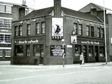 Tower Bridge Road c1960. The Raven at The Tower, and originally The Raven & Sun.  X..jpg