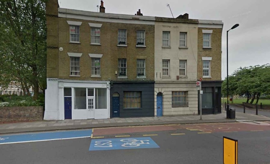 6. Southwark Bridge Road 2012. White building is number 131, Quilp Street right.   X..jpg