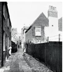 Rotherhithe Street, St Pauls Lane, c1911. This was roughly opposite the Upper Globe Dry Dock. X.png